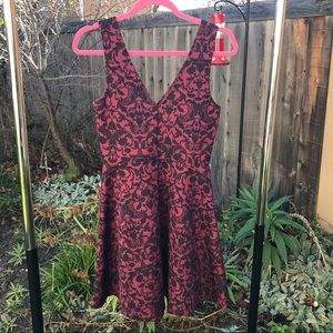 Black-detailed maroon dress